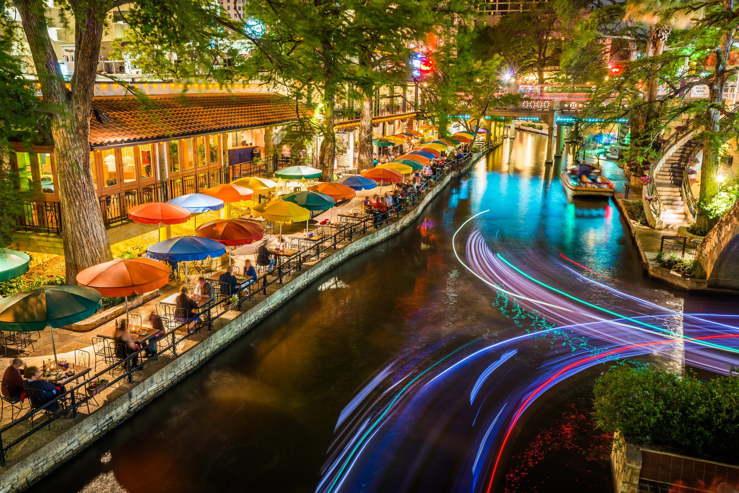 Cuantas horas son de sales dallas a san antonio