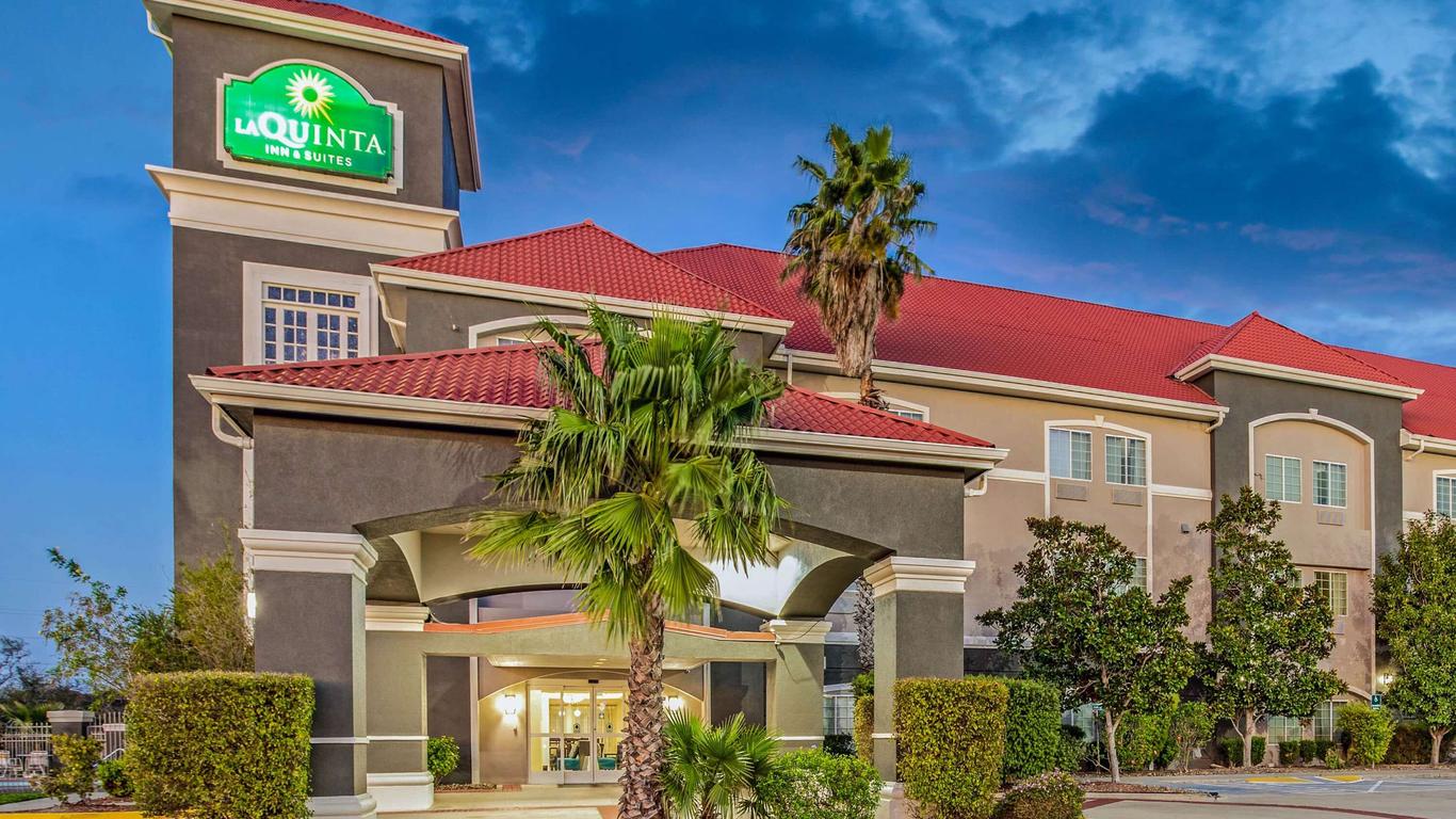 La Quinta Inn & Suites by Wyndham Corpus Christi Northwest