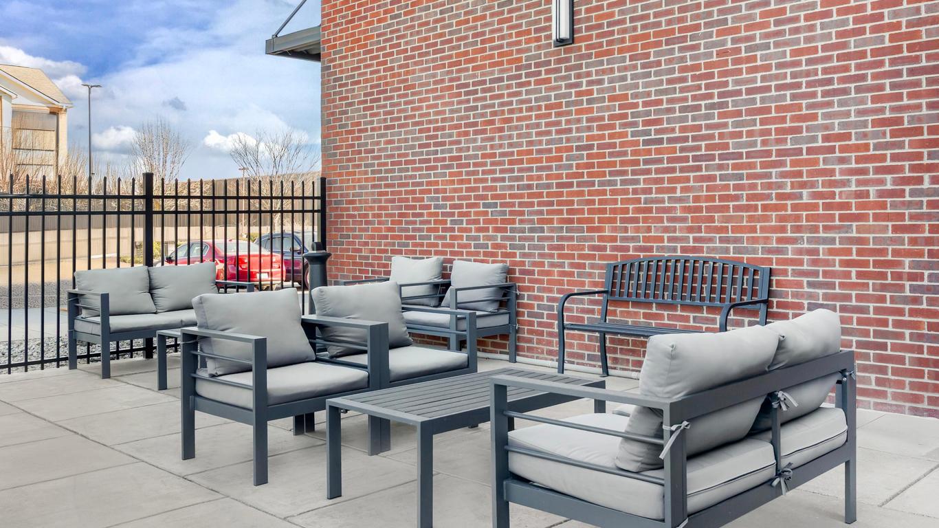 Holiday Inn Louisville Airport South