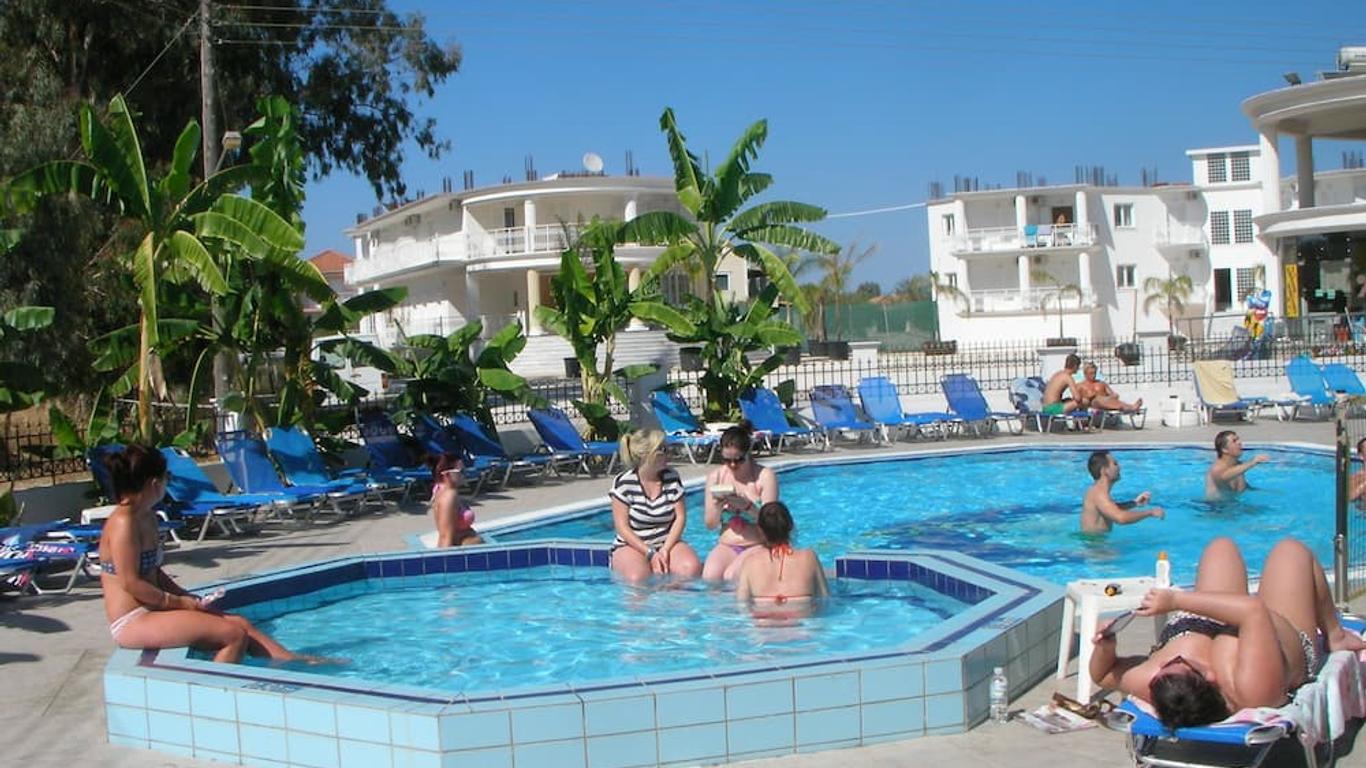 Mariana Hotel