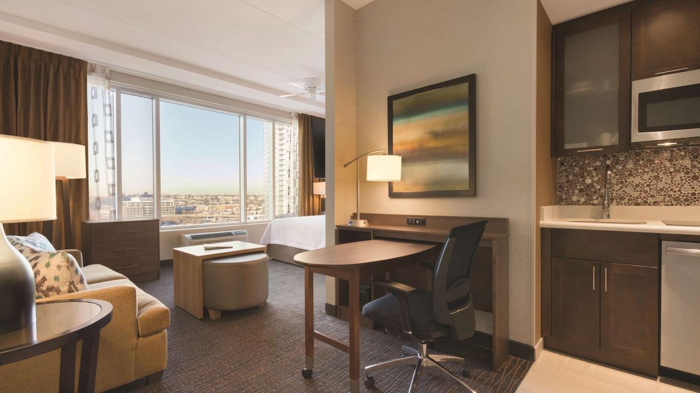 Homewood Suites by Hilton Calgary Downtown