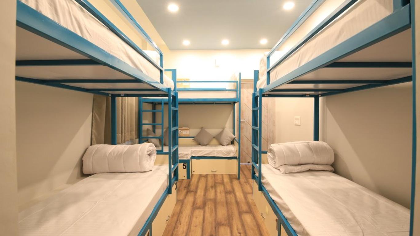 Blue Beds Hostel