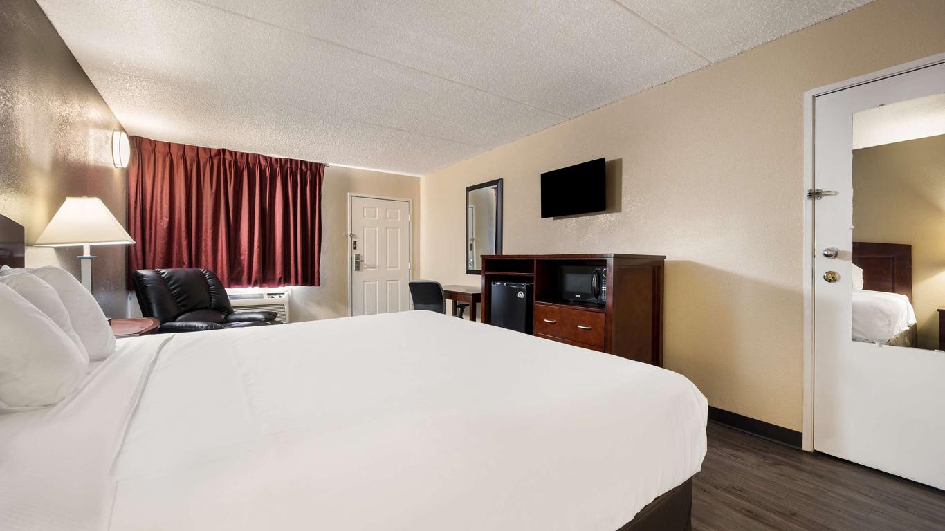 Econo Lodge College Station University Area