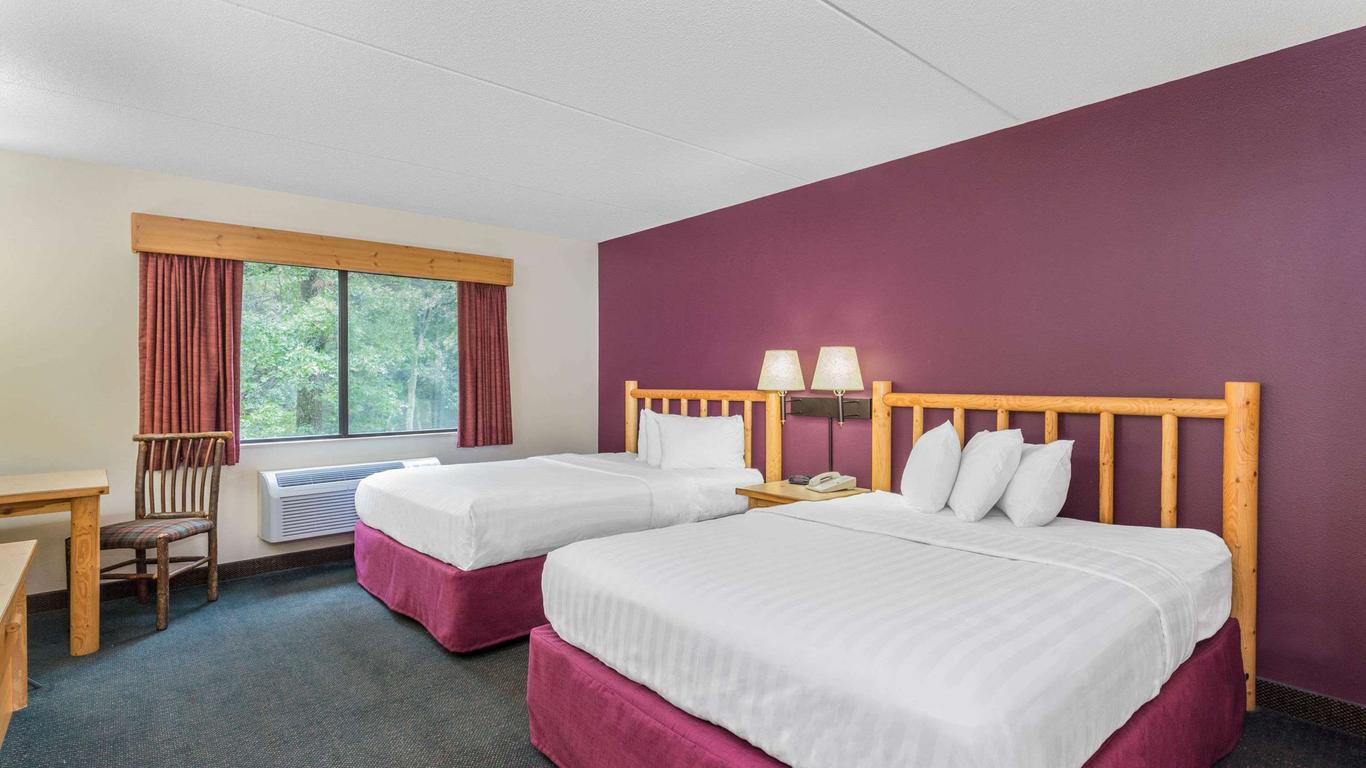 AmericInn by Wyndham Wisconsin Dells