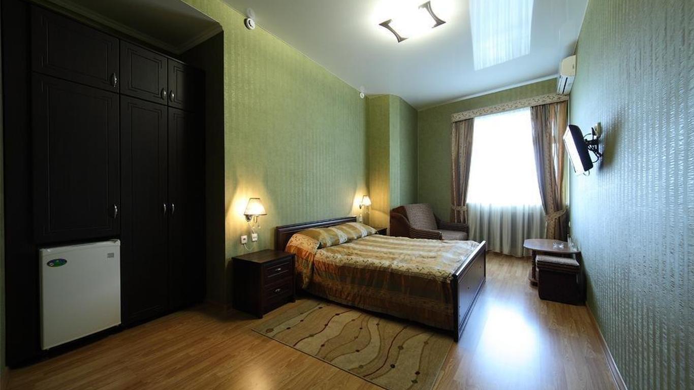 Triumph Hotel
