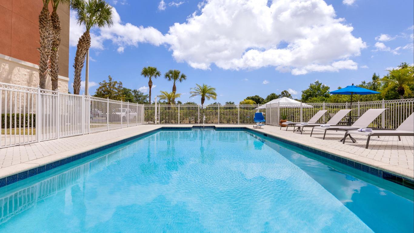 Holiday Inn Express Hotel & Suites Fort Pierce West, An IHG Hotel