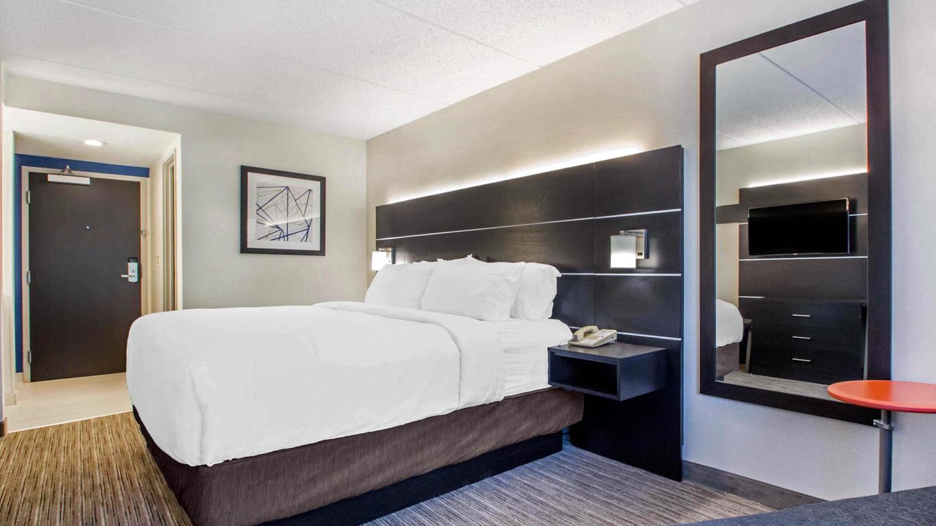 Holiday Inn Express & Suites Albany Airport - Wolf Road