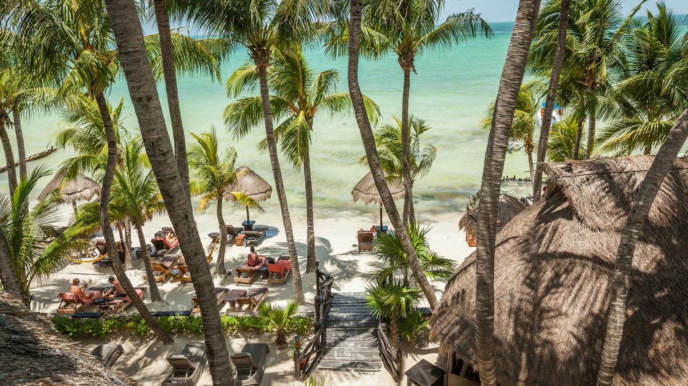 Beachfront Hotel La Palapa - Adults Only